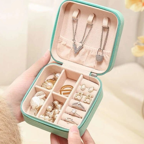 Zippered Jewelry Box Travel Storage Emerald Green, Dusty Pink, Black, Teal - Picture 13 of 16